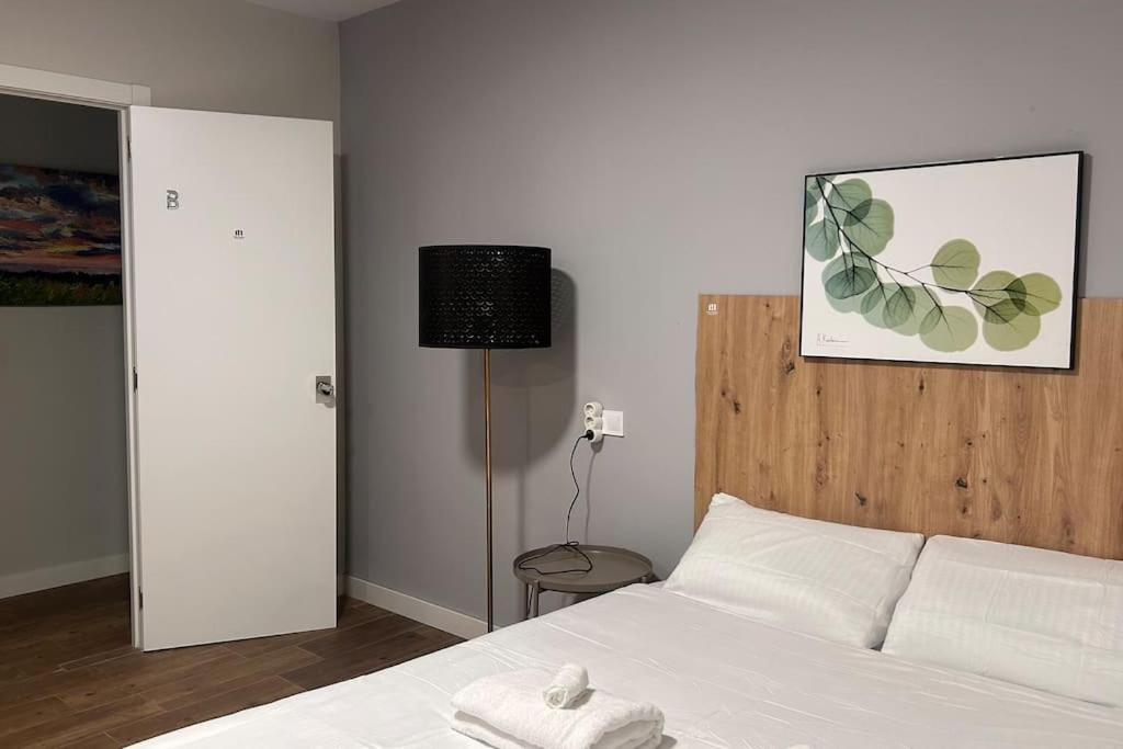 Apartament Meta Habitat Ramon Lujan B *