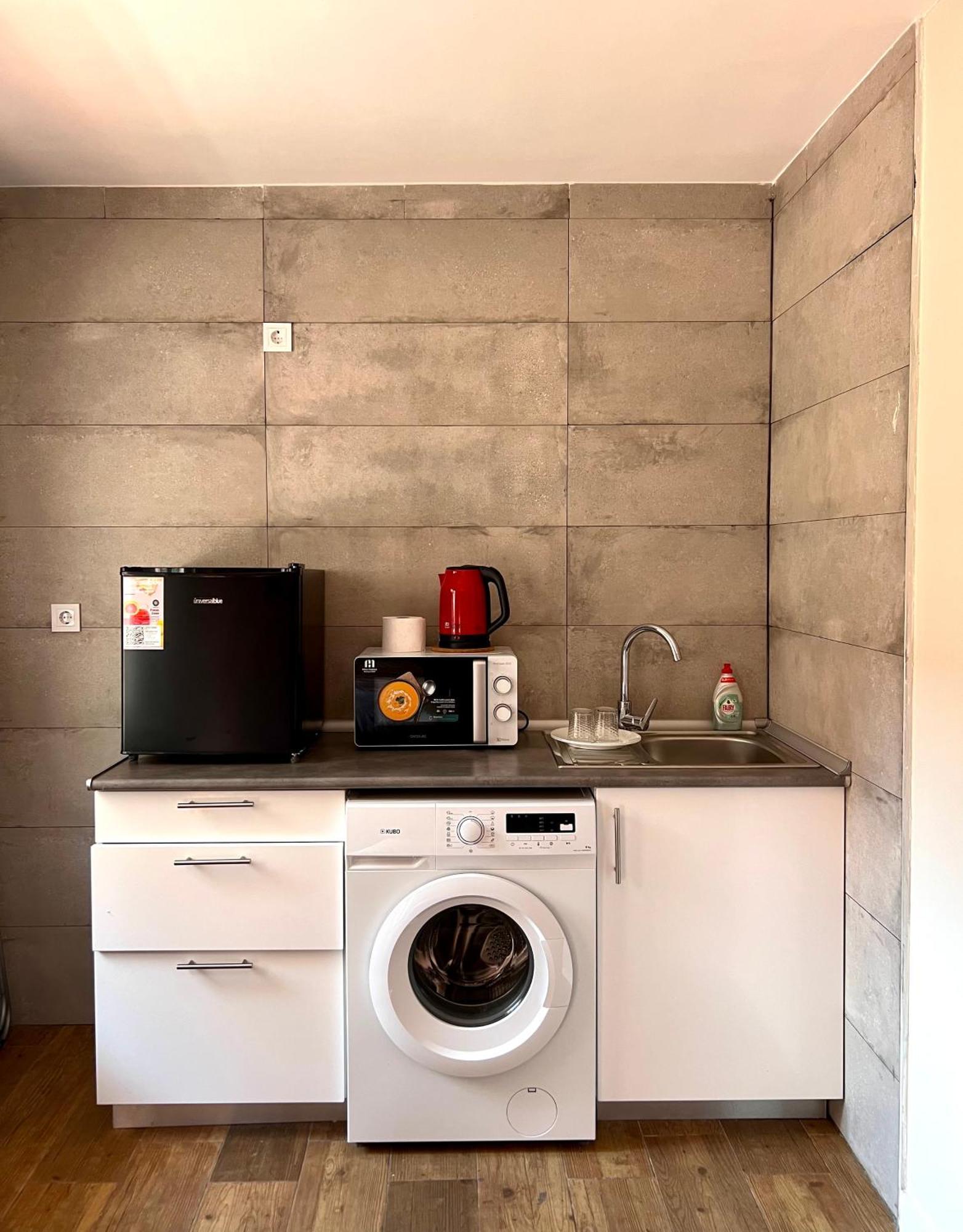 Apartament Meta Habitat Ramon Lujan B Madrid